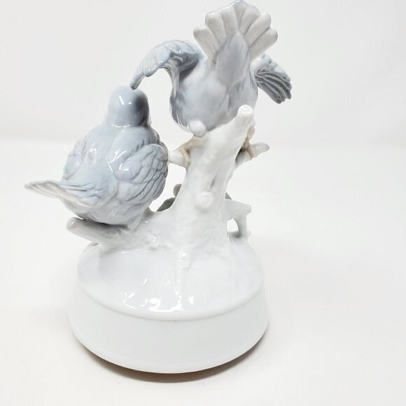 39. Otagiri Bird Music Box "It's A Small World" SALE - Picture 3 of 7